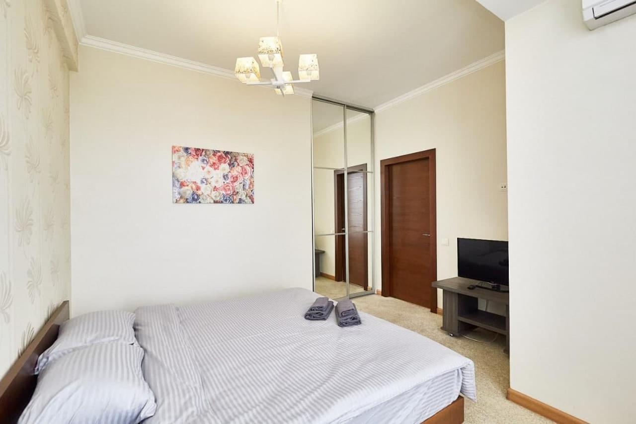 Ultracentral spacious apartment Chisináu Exterior foto