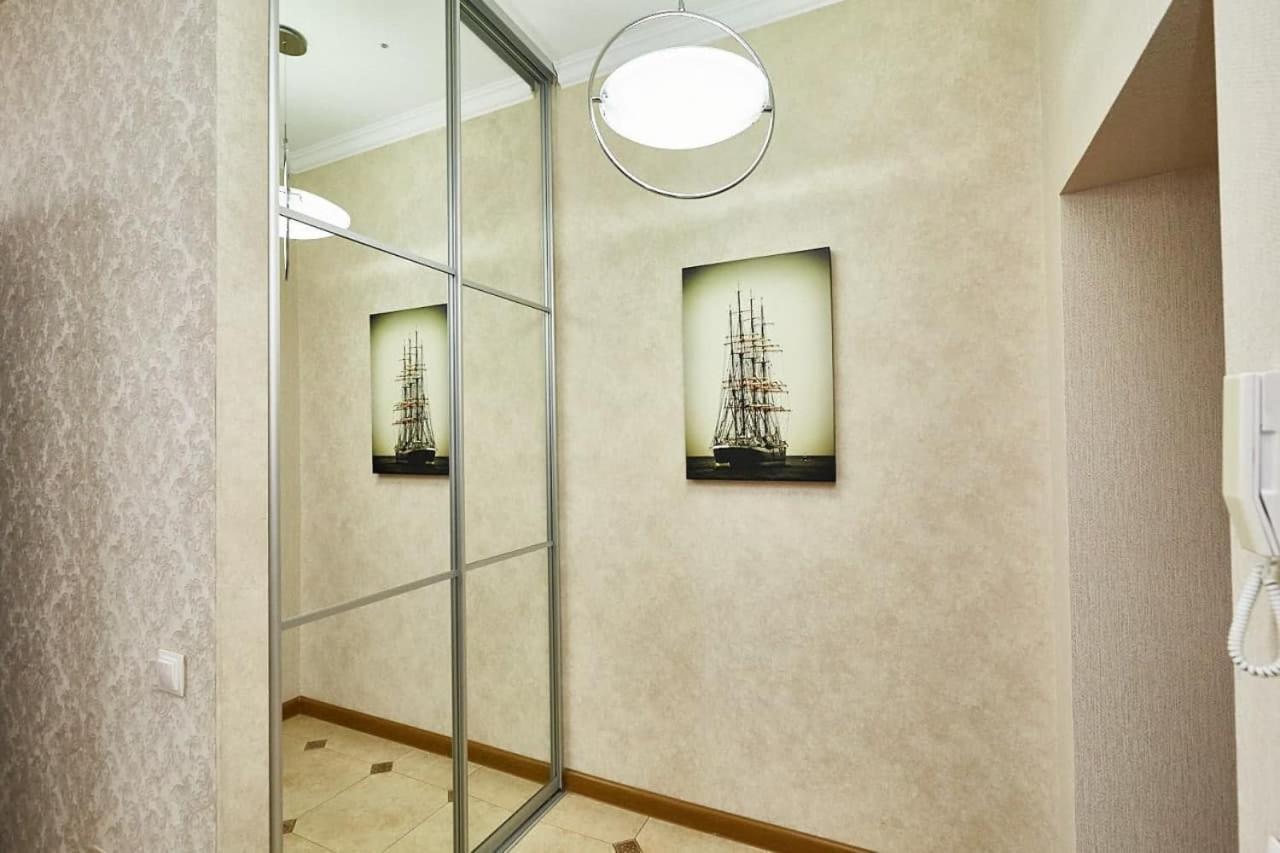 Ultracentral spacious apartment Chisináu Exterior foto
